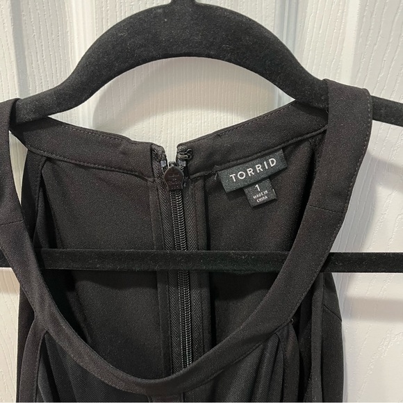 Torrid Sleeveless Tunic - Picture 4 of 5